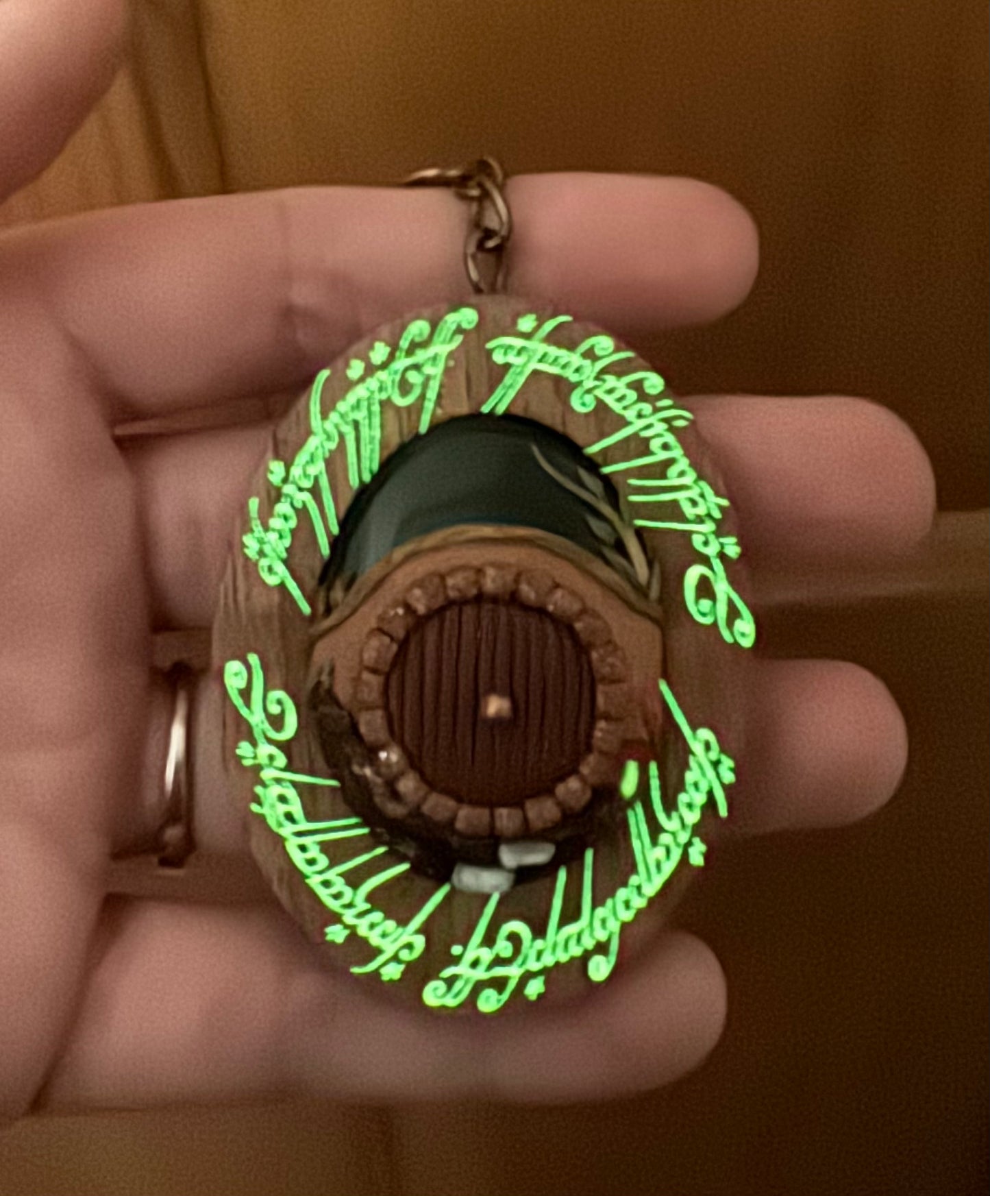 Full size convertible bolo pendant