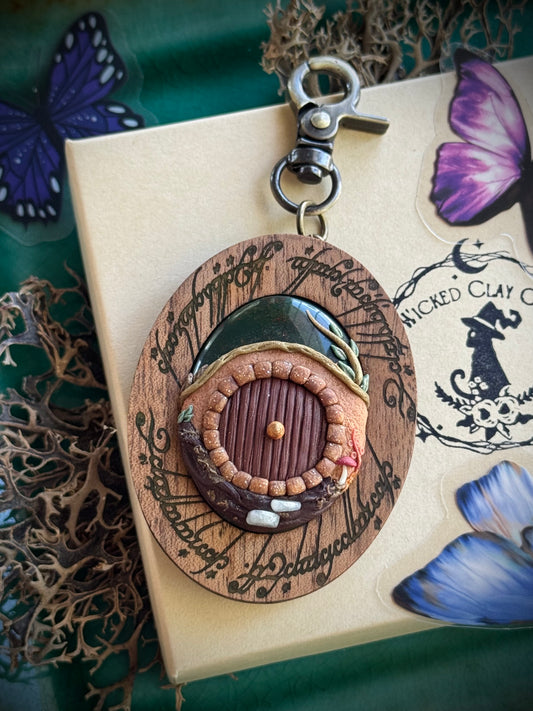 Full size convertible bolo pendant
